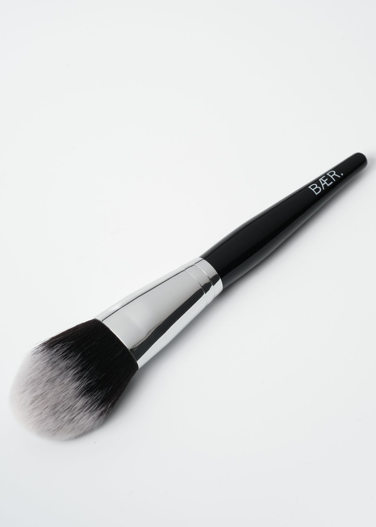 BÆR. Makeup Brush No.04