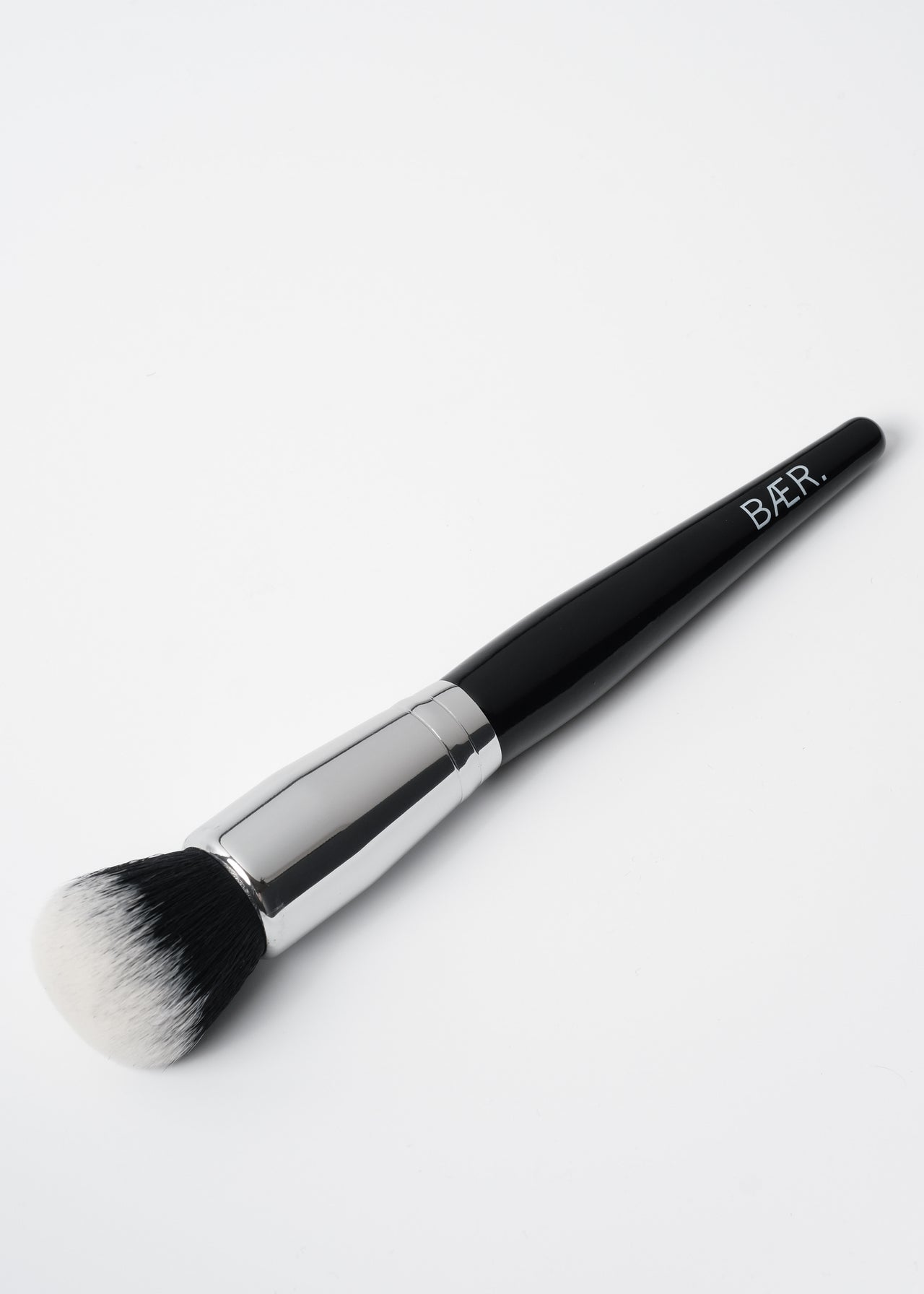 BÆR. Makeup Brush No.07