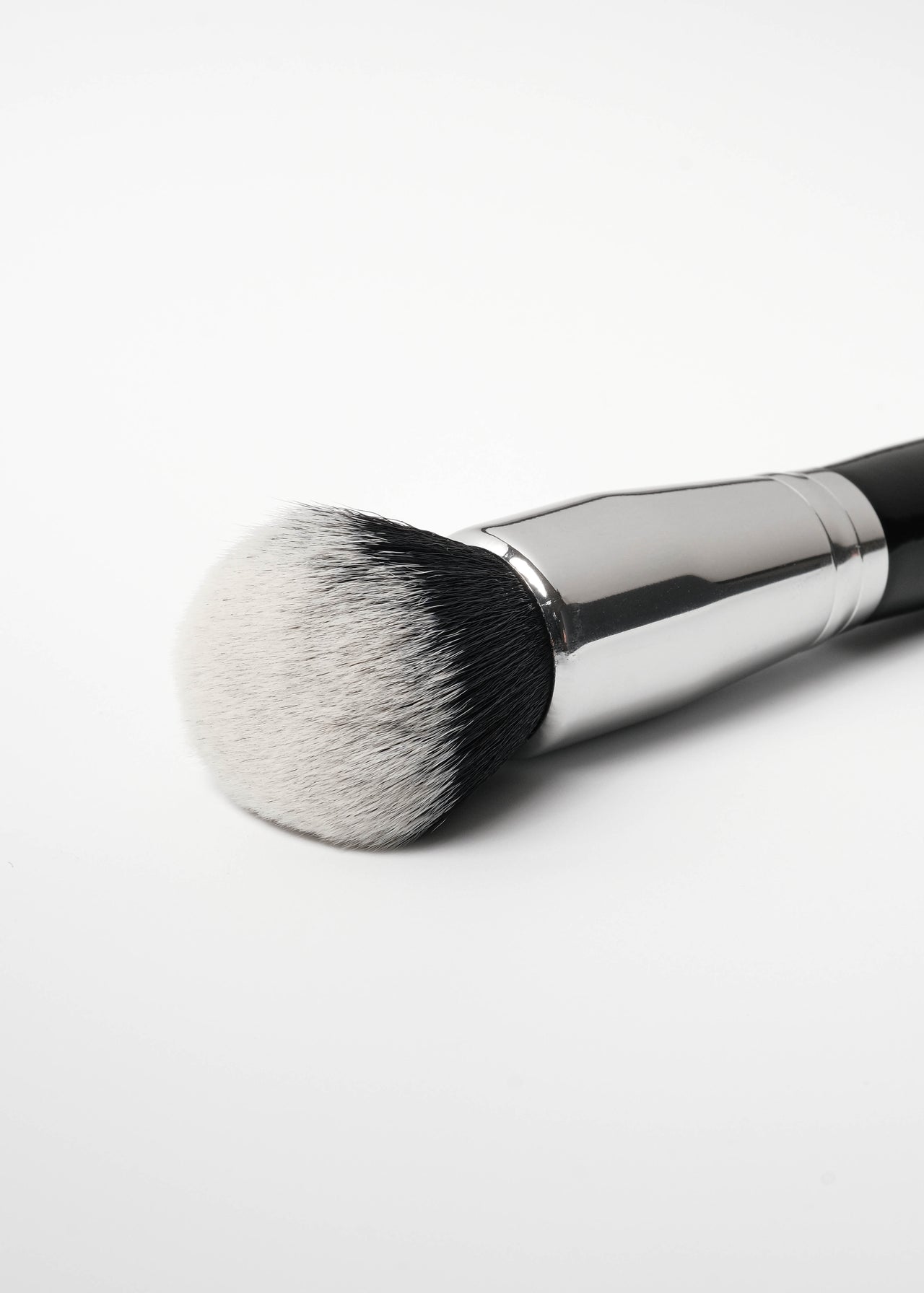 BÆR. Makeup Brush No.07