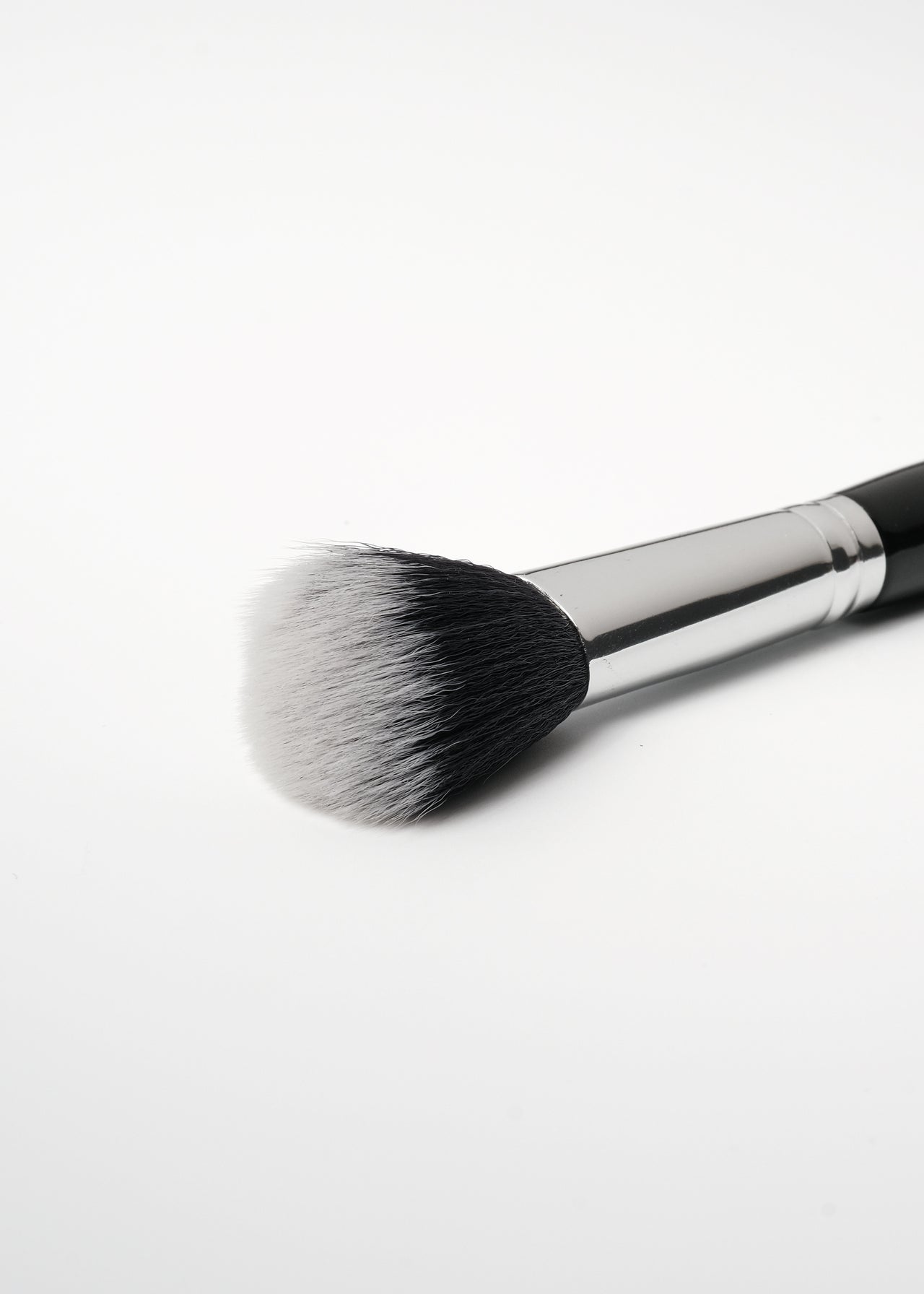 BÆR. Makeup Brush No.11