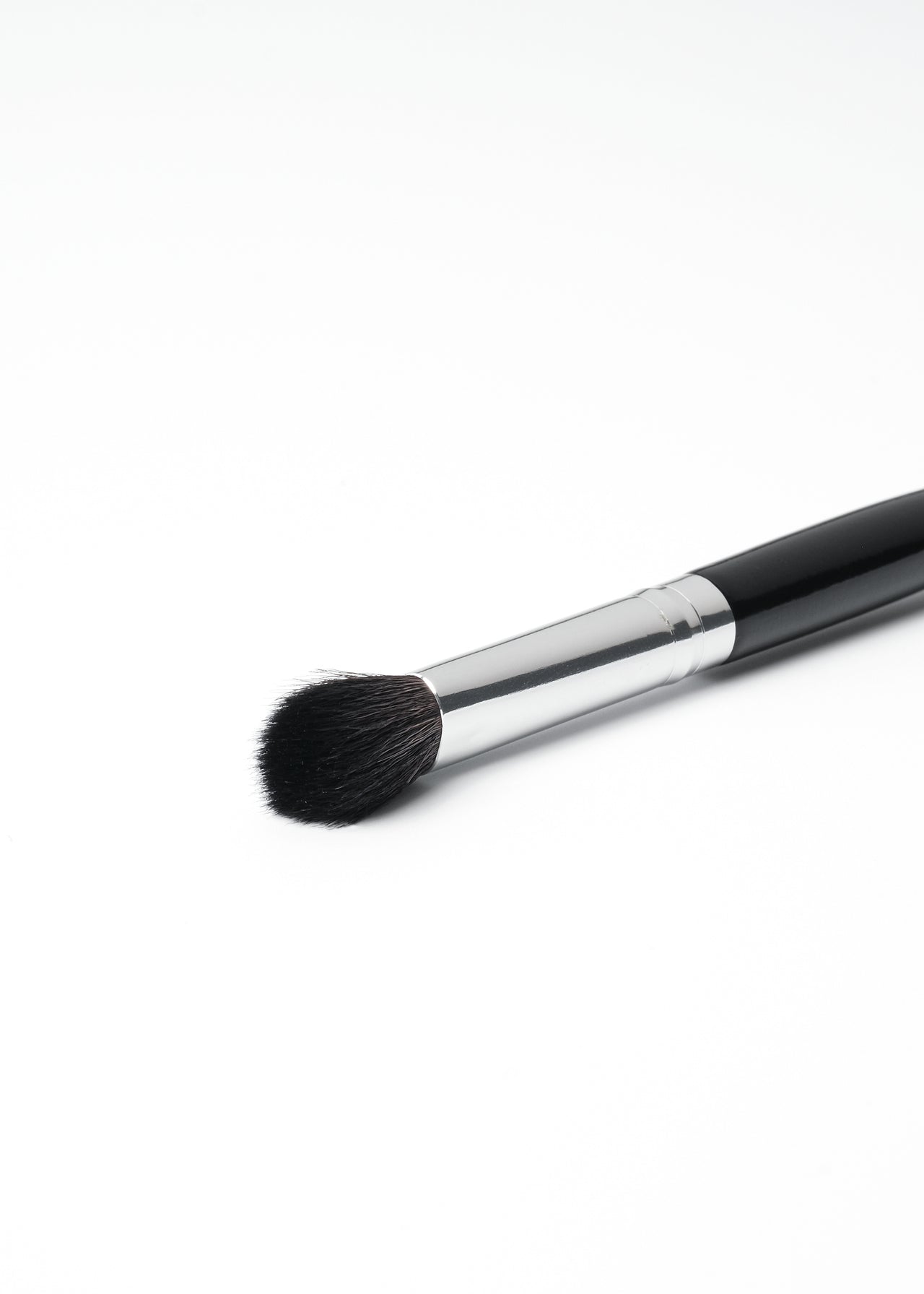 BÆR. Makeup Brush No.24