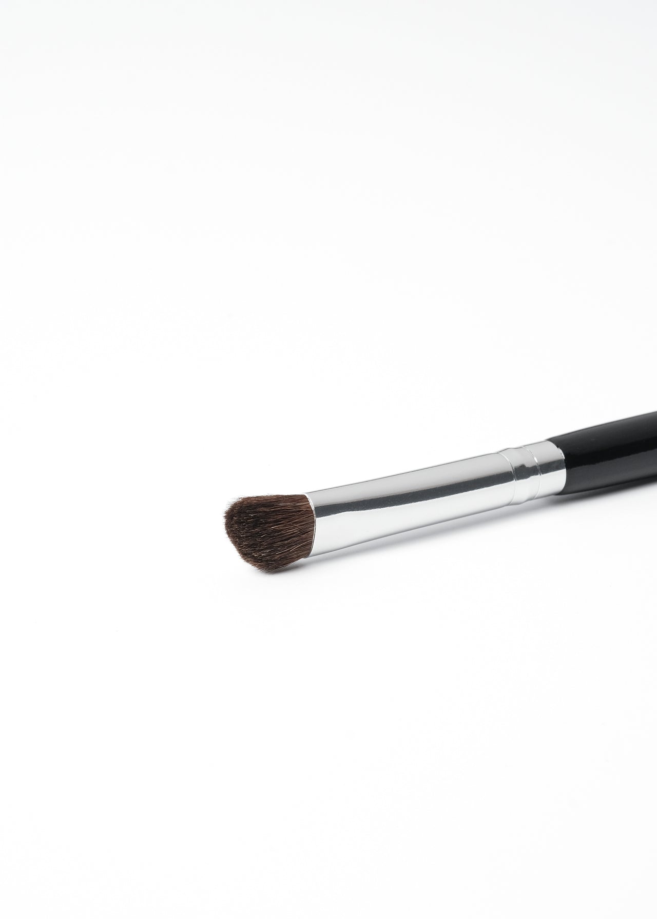 BÆR. Makeup Brush No.27